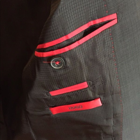 Hugo Boss shirts and sport coat - Picture 4 of 4